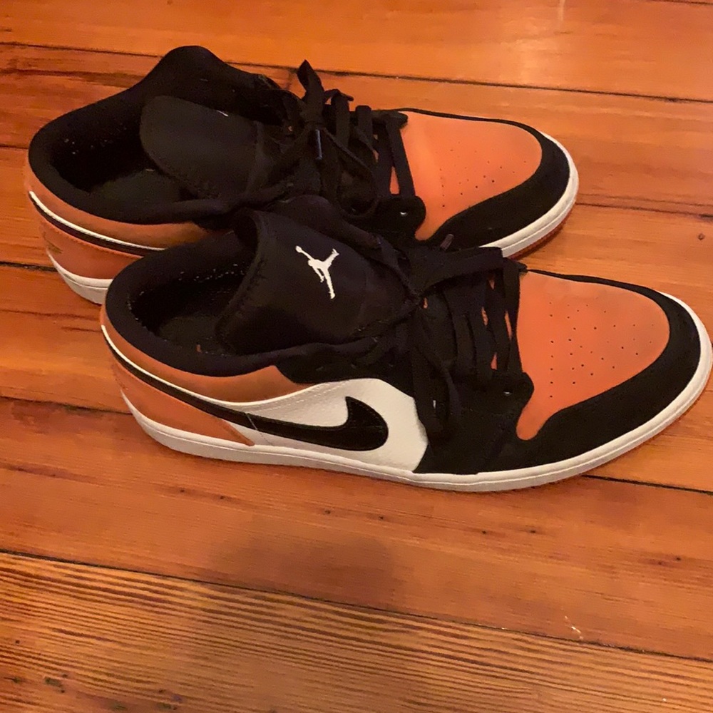 Jordan 1 low “Shattered Backboard”